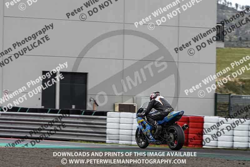 cadwell no limits trackday;cadwell park;cadwell park photographs;cadwell trackday photographs;enduro digital images;event digital images;eventdigitalimages;navarra;no limits trackdays;peter wileman photography;racing digital images;trackday digital images;trackday photos